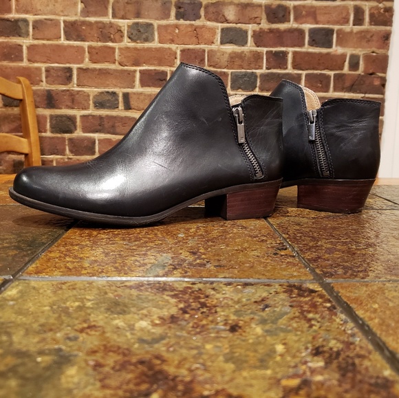 lucky brand burklee bootie